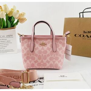 COACH City Mini Tote Bag Signature Canvas	CW032 Powder Pink
